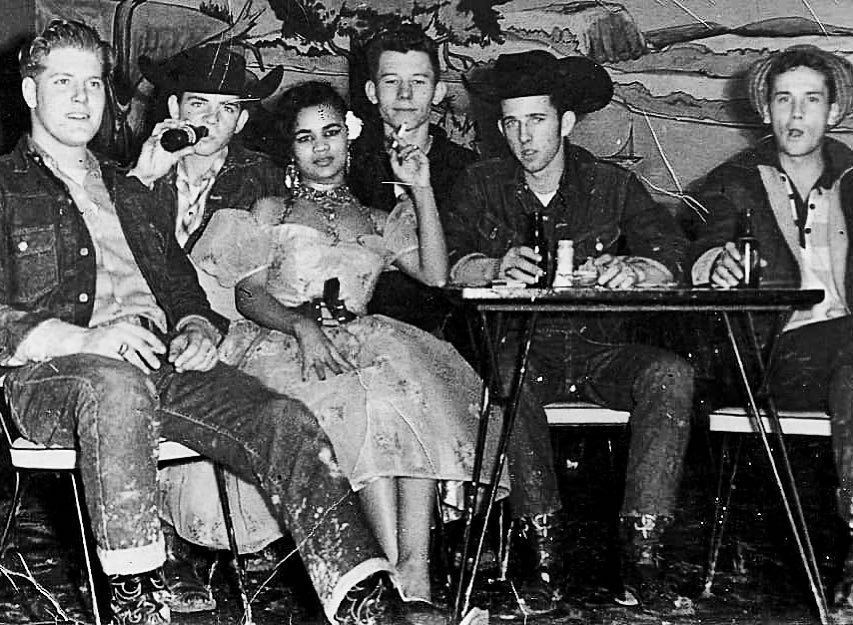 59803372_10156197572896546_6025510113203191808_n